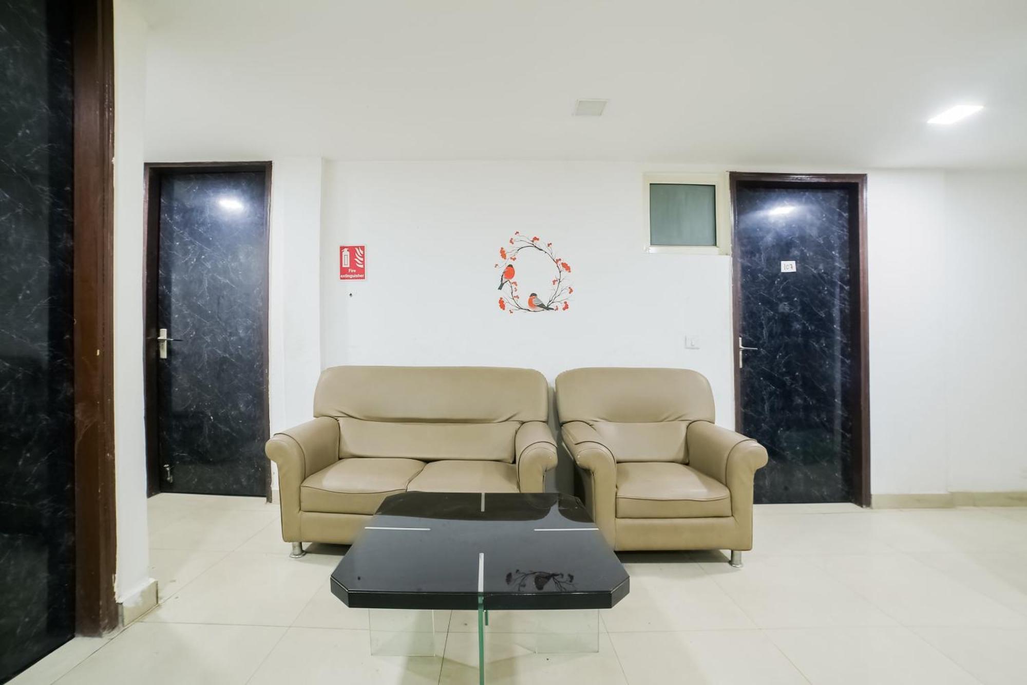 My Comfortable Hotel New Delhi Luaran gambar