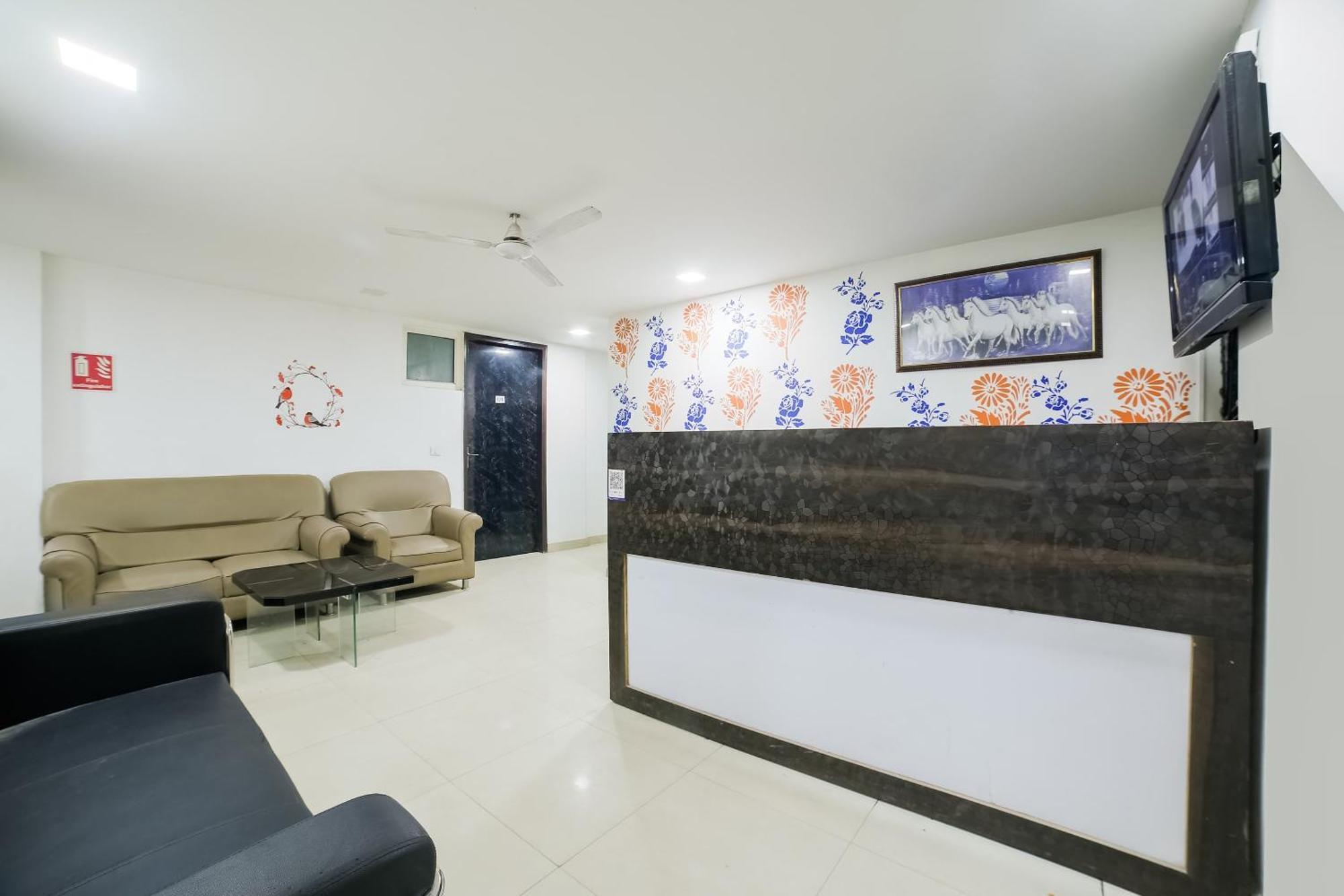 My Comfortable Hotel New Delhi Luaran gambar