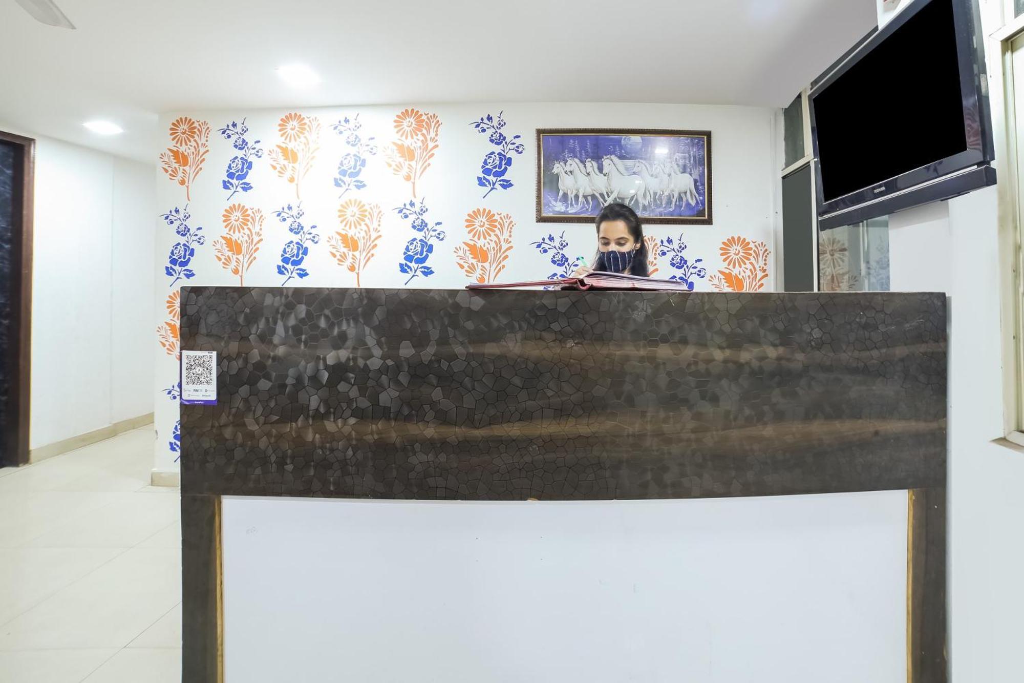 My Comfortable Hotel New Delhi Luaran gambar