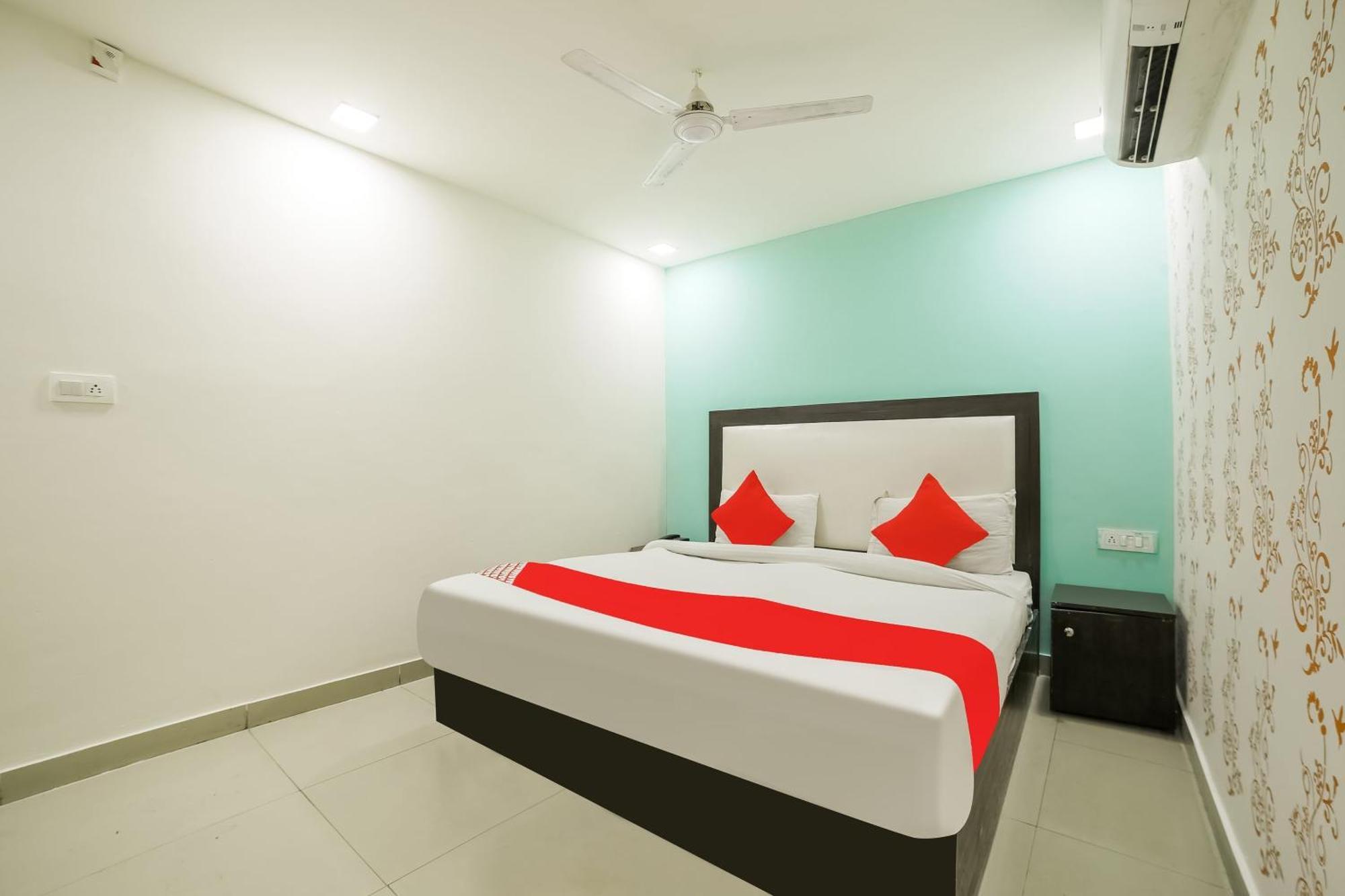 My Comfortable Hotel New Delhi Luaran gambar