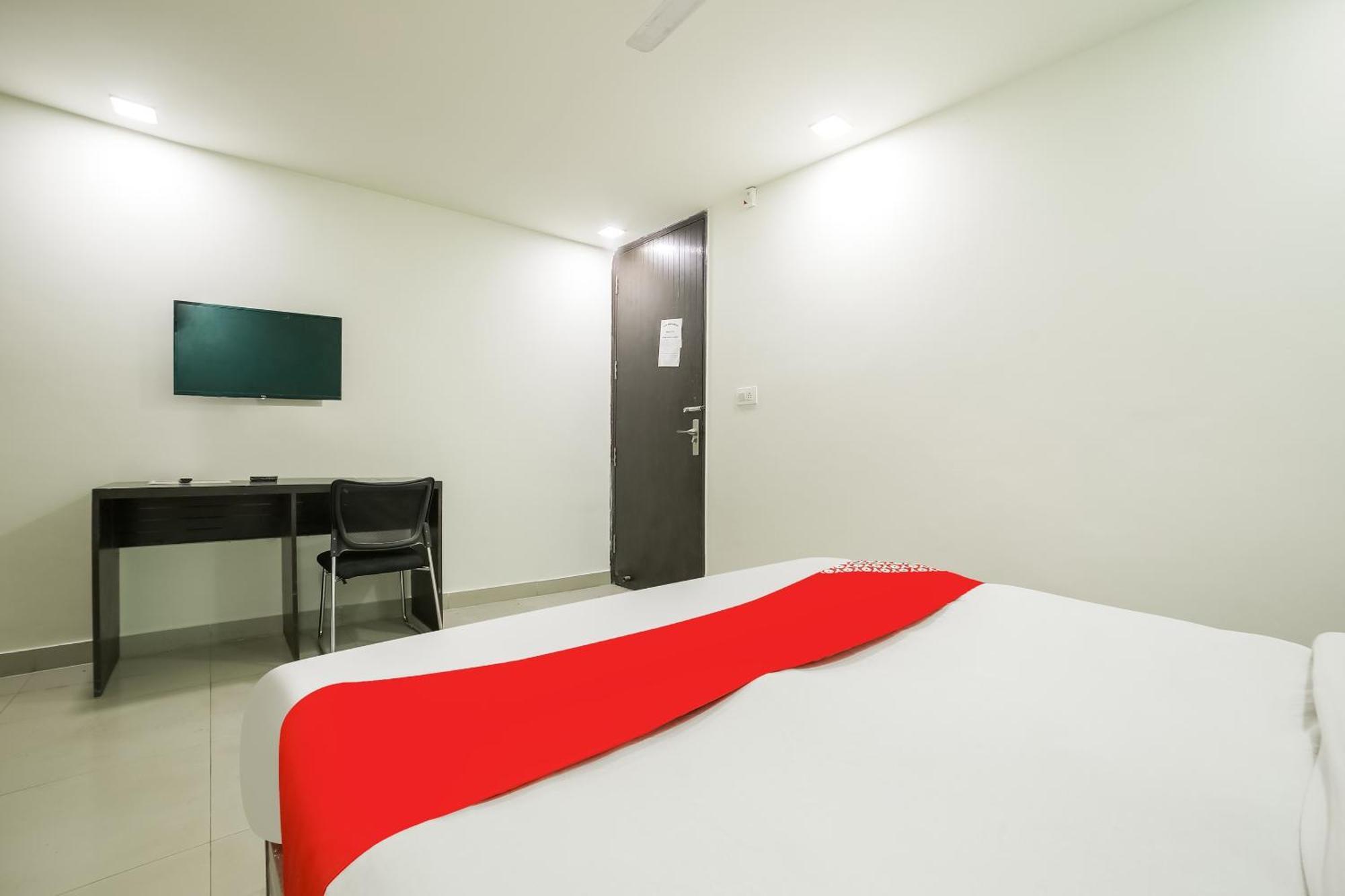 My Comfortable Hotel New Delhi Luaran gambar