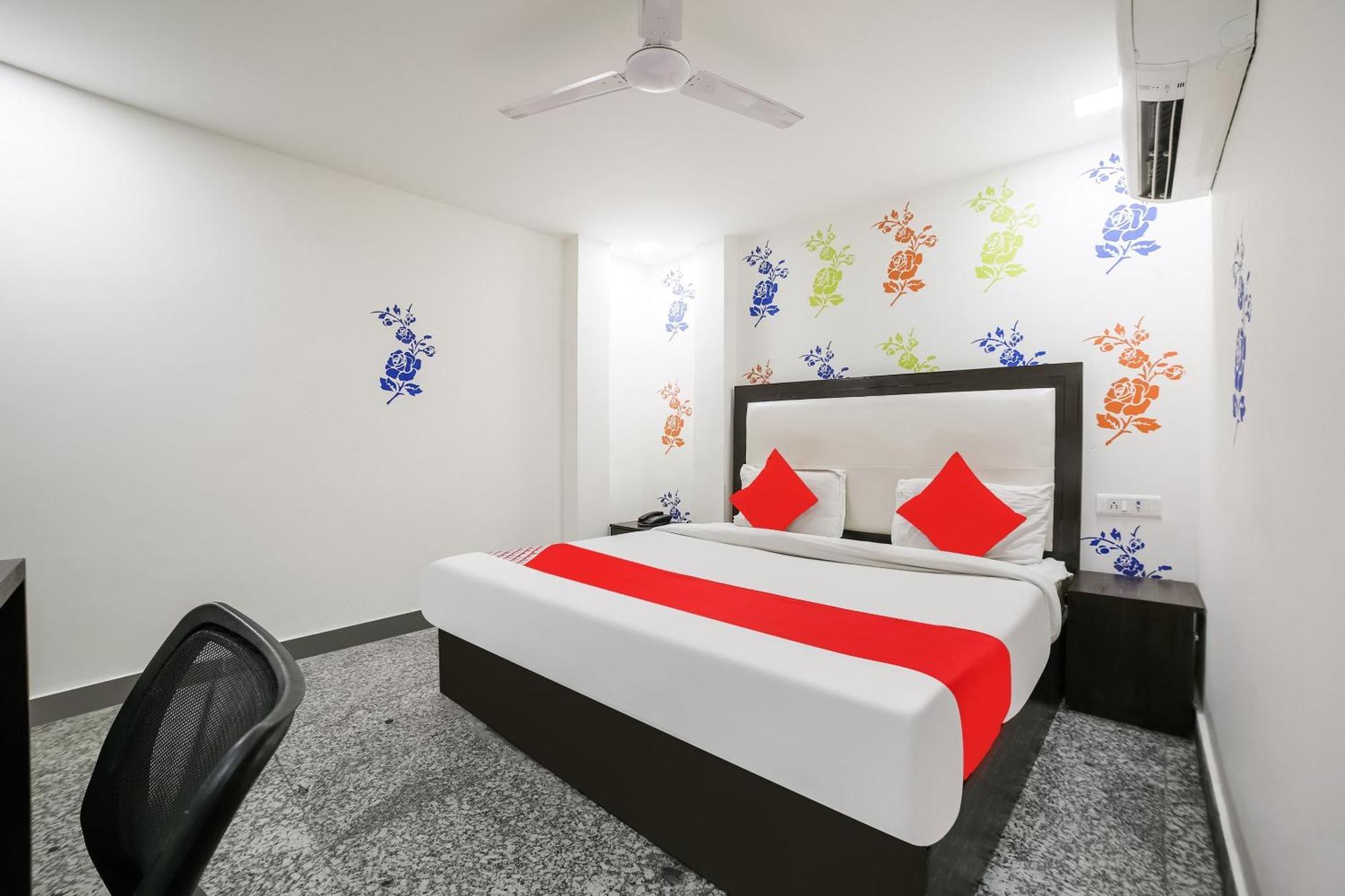 My Comfortable Hotel New Delhi Luaran gambar